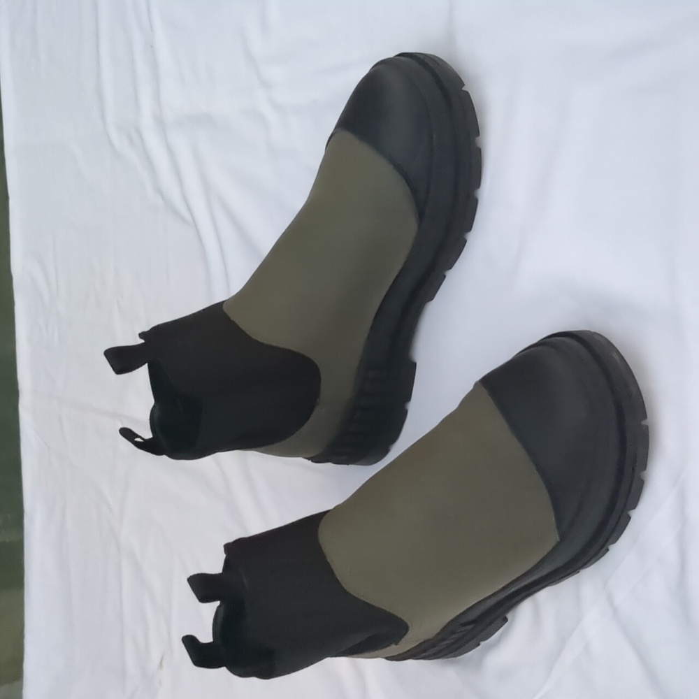 ALDO Men's Lousios Khaki Black and Gray Chelsea Boots Size 9
